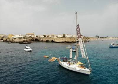 Isla de Tabarca en Velero NavegaMed